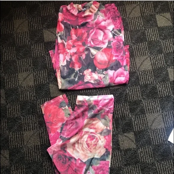 Fashion Nova Sheer Floral Set - Picture 2 of 3